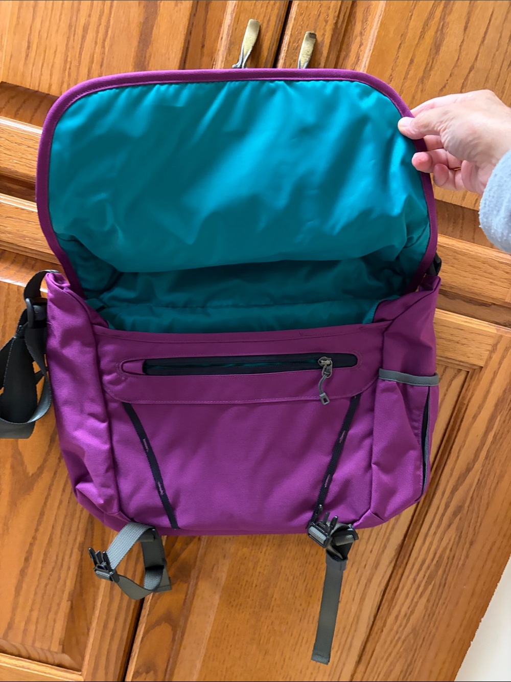 Patagonia Purple Mini Maa Messenger Bag - Picture 2 of 4